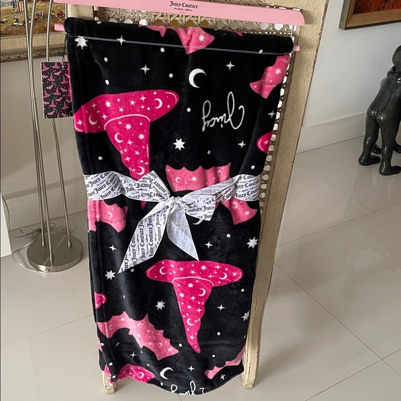 Juicy Couture Halloween Pink/White/ Black Witch Hats Starry Throw Blanket - Picture 4 of 4